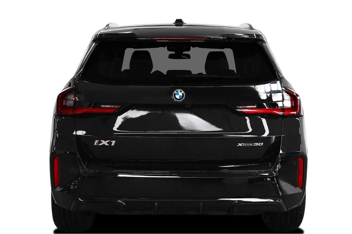 2024 BMW iX1 xDrive30 M Sport U11 Auto AWD image 3