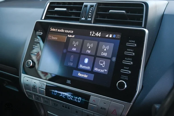 2021 TOYOTA Prado VX image 17