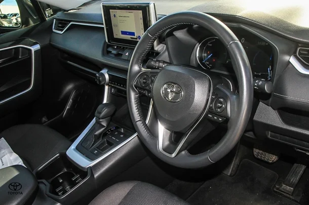 2023 Toyota Rav4 Hybrid GX image 6