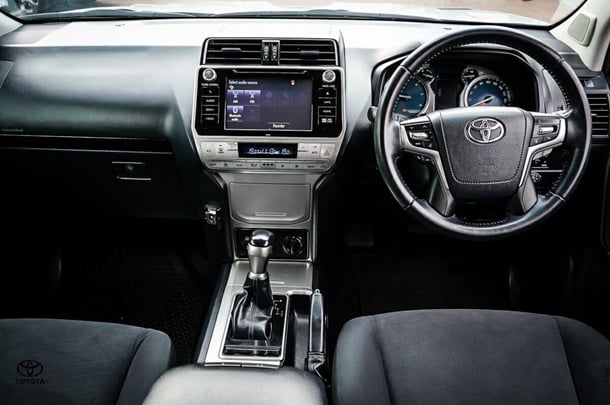 2018 Toyota Prado GXL image 12