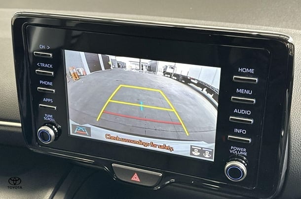 2023 Toyota Yaris Cross Hybrid GX image 4