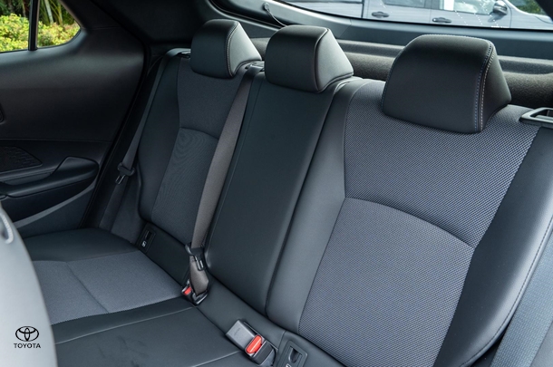 2023 TOYOTA C-HR Hybrid Koba 2WD image 9
