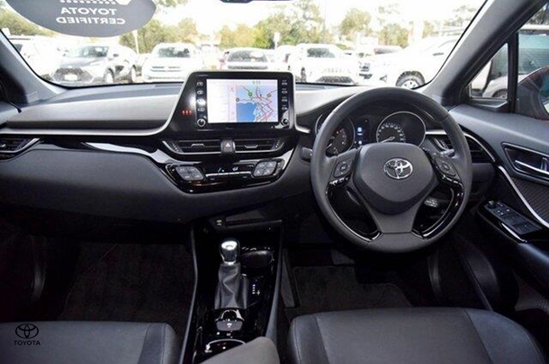 2021 Toyota C-HR Koba AWD image 17