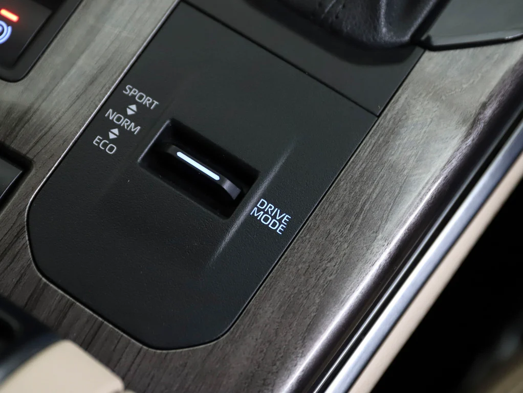 2021 Toyota Kluger Hybrid AWD GRANDE image 16