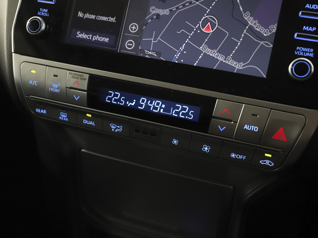 2021 Toyota Prado GXL image 14
