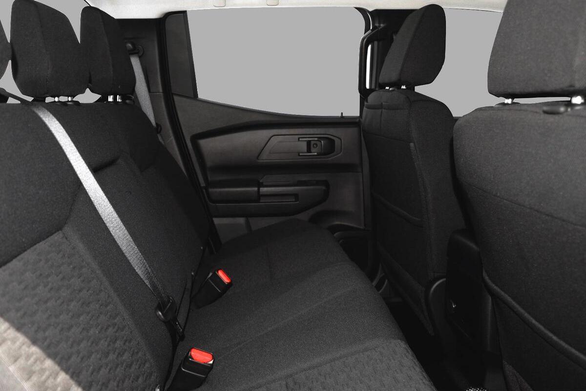 2025 Mitsubishi Triton GLX MV Auto 4x2 MY25 Double Cab image 9