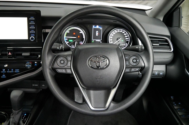 2024 Toyota Camry Hybrid Ascent image 10