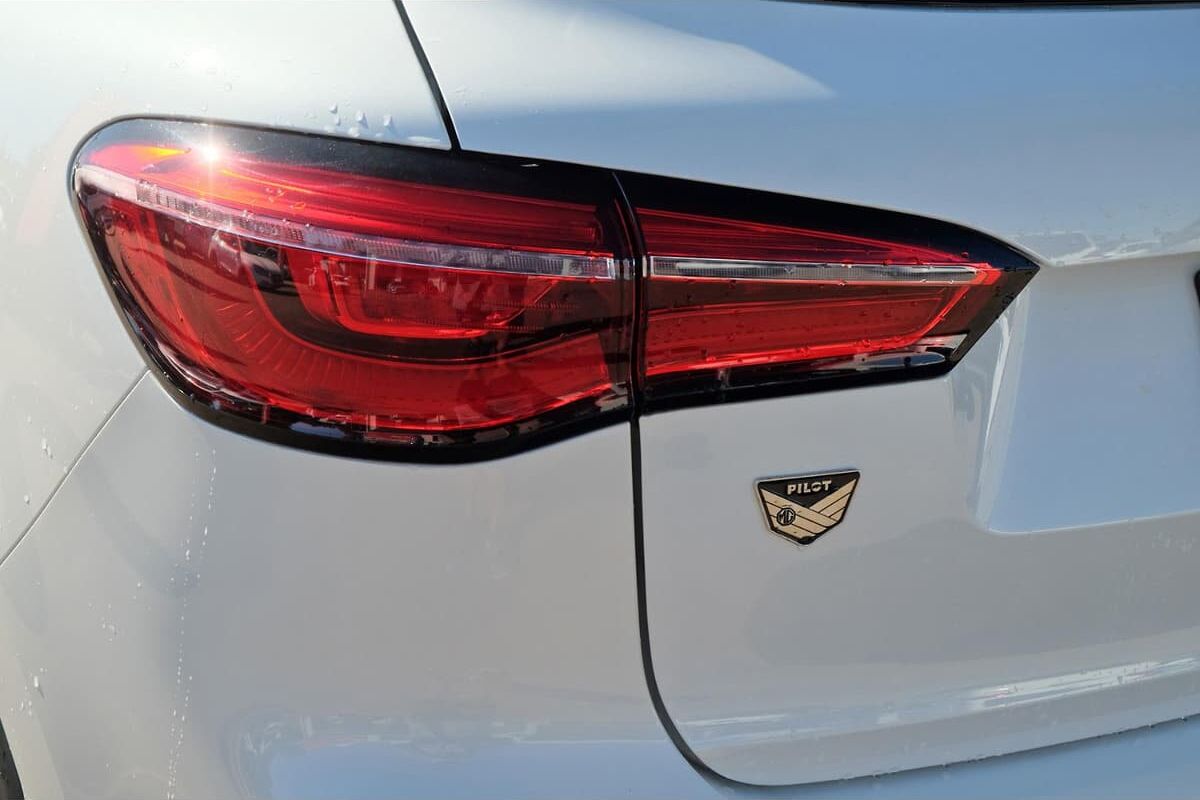 2024 MG HS Plus EV Excite Auto FWD MY23 image 14