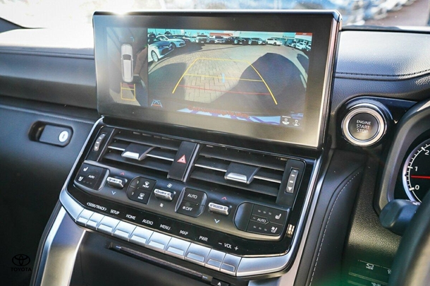 2024 Toyota Landcruiser VX image 20