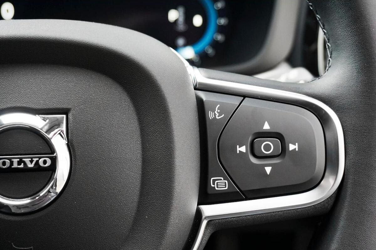 2024 Volvo XC60 Plus B5 Auto AWD MY25 image 14