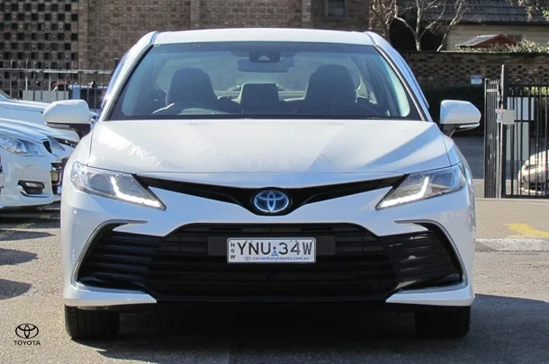 2024 Toyota Camry Hybrid Ascent image 2
