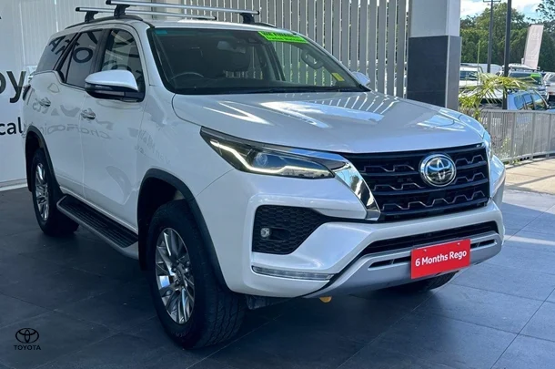 2021 Toyota Fortuner Crusade image 4