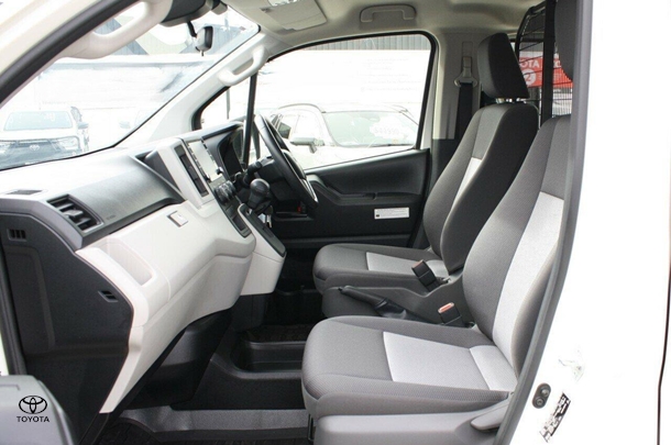 2020 Toyota Hiace LWB image 22