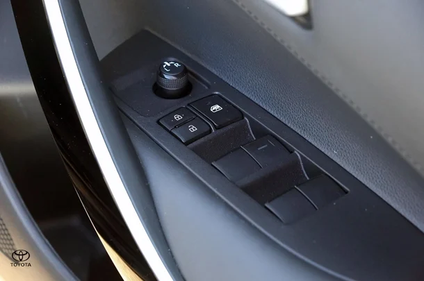 2024 Toyota Corolla Sedan Hybrid ZR image 16