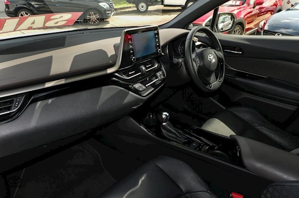 2023 Toyota C-HR Hybrid Koba 2WD image 9