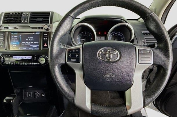 2017 Toyota Prado GXL image 20