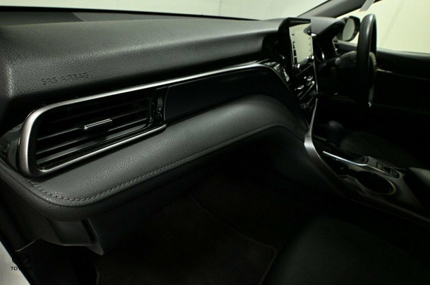 2023 Toyota Camry Ascent image 18