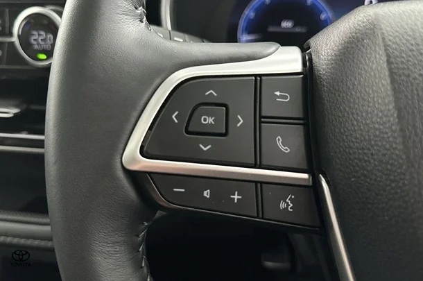 2023 Toyota Kluger 4x2 GRANDE image 24