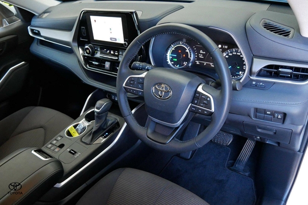 2024 Toyota Kluger Hybrid GX image 8