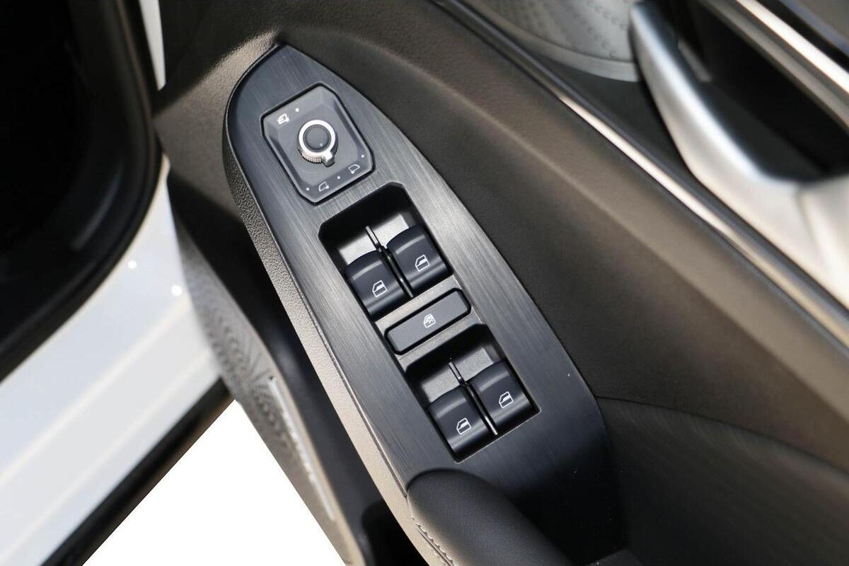 2025 GWM Haval Jolion Ultra Hybrid Auto image 20