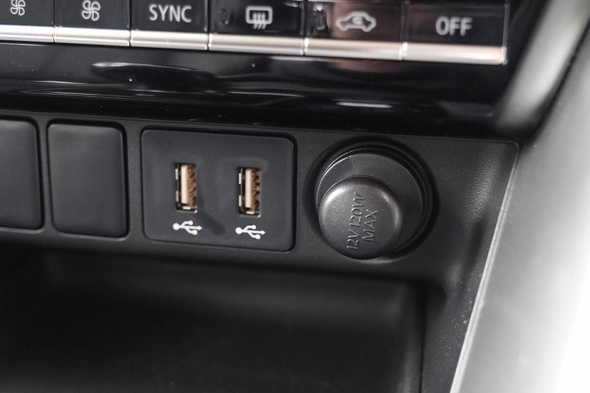 2025 Mitsubishi Eclipse Cross PHEV Aspire YB Auto AWD MY24 image 14