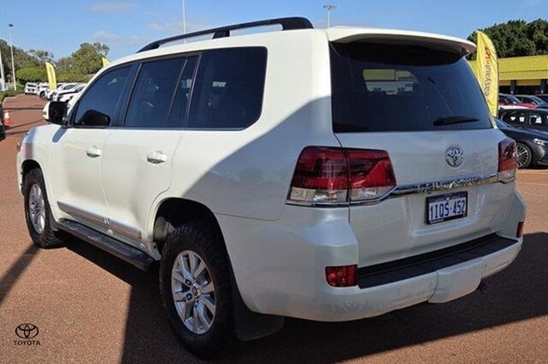 2020 Toyota Landcruiser Sahara image 6