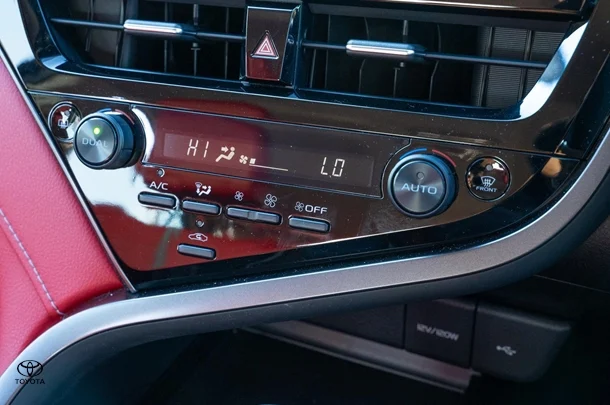 2023 TOYOTA Camry Hybrid SX image 15