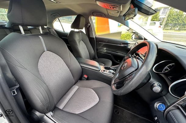 2022 Toyota Camry Hybrid Ascent image 14