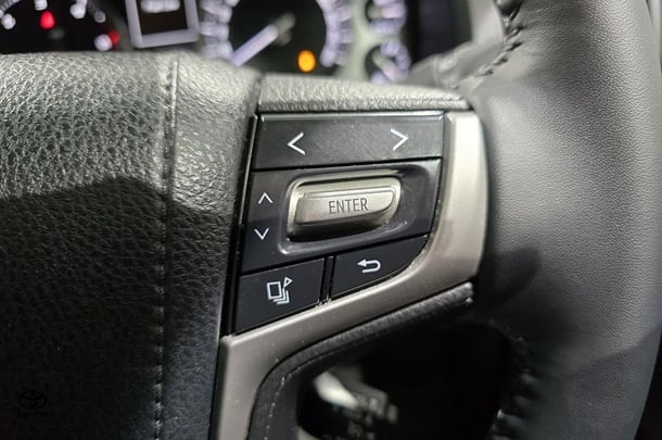 2020 Toyota Landcruiser GXL image 15