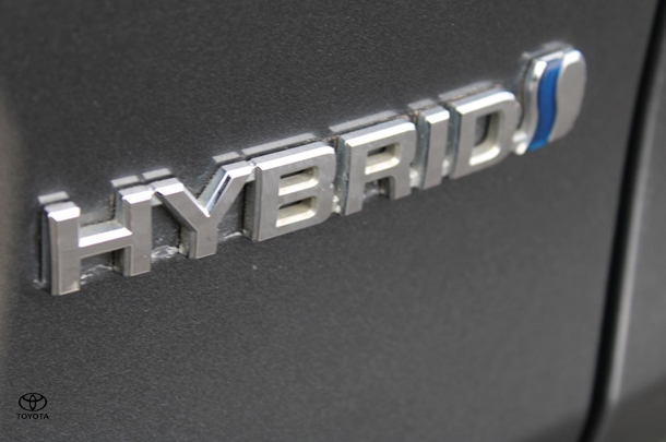 2023 Toyota RAV4 Hybrid GX-2WD image 13