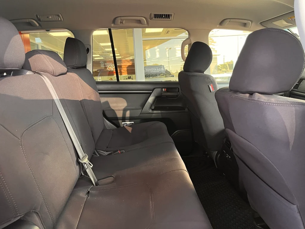 2021 Toyota Landcruiser GXL image 4