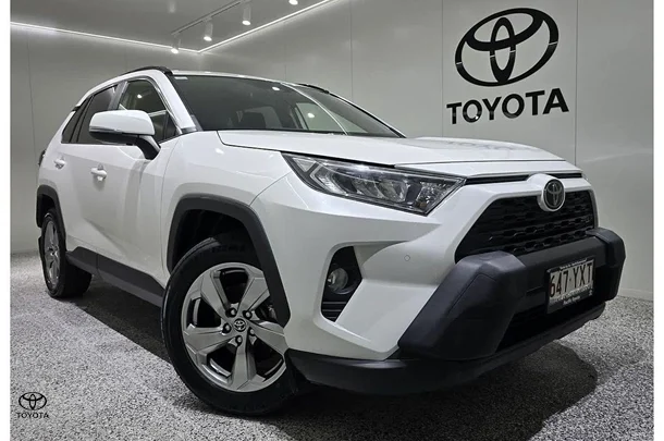 2019 Toyota RAV4 GXL-2WD image 1