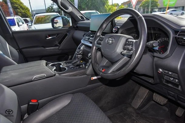 2024 Toyota Landcruiser GR-S image 17