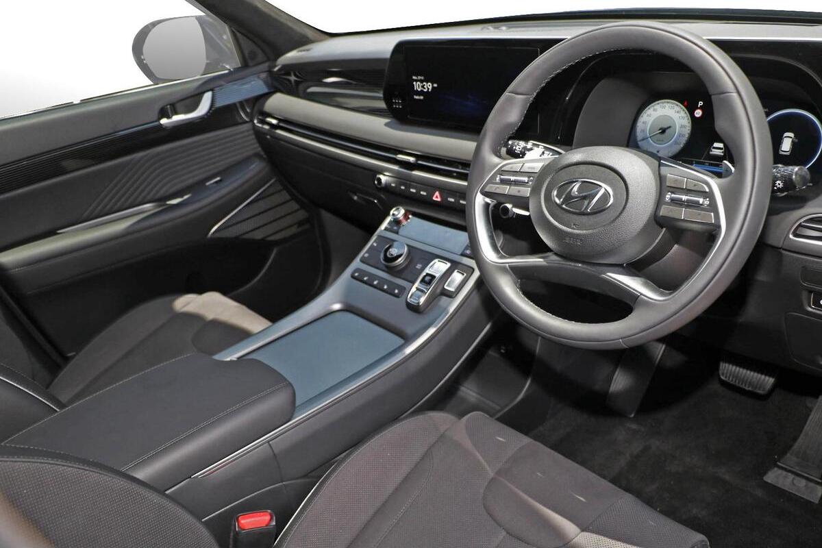 2024 Hyundai Palisade Calligraphy Black Ink Auto 2WD MY25 image 5