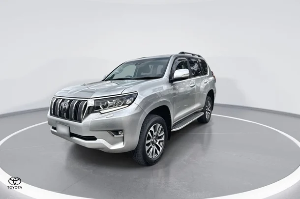 2023 Toyota Prado VX image 4