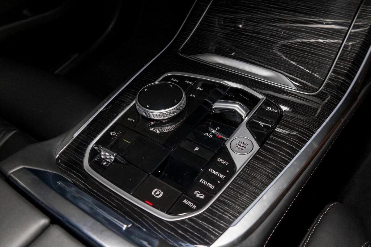 2025 BMW X7 xDrive40d M Sport G07 LCI Auto 4x4 image 18