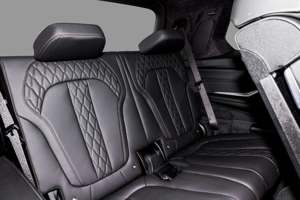 2025 BMW X7 M60i G07 LCI Auto 4x4 image 11
