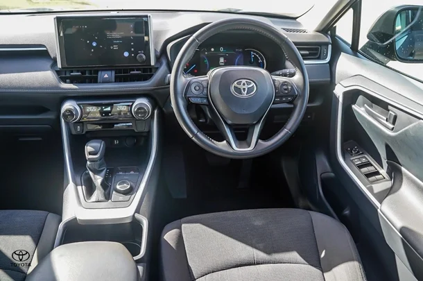 2023 Toyota Rav4 Hybrid GX image 7