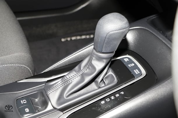 2024 Toyota Corolla Hatch Hybrid Ascent Sport image 12