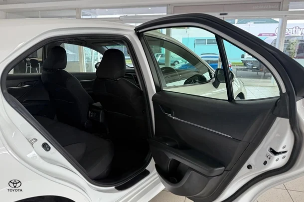 2023 Toyota Camry Hybrid Ascent image 15