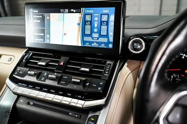 2023 Toyota Landcruiser Sahara ZX image 21