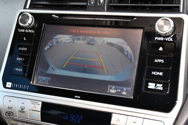 2019 Toyota Prado VX image 13