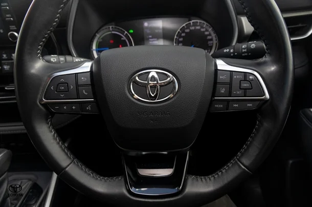 2021 Toyota KLUGER HYBRID GX AWD image 10