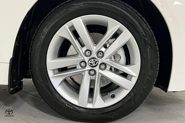 2021 Toyota Corolla Ascent Sport image 5