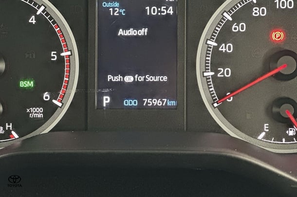 2021 Toyota Hiace LWB image 20