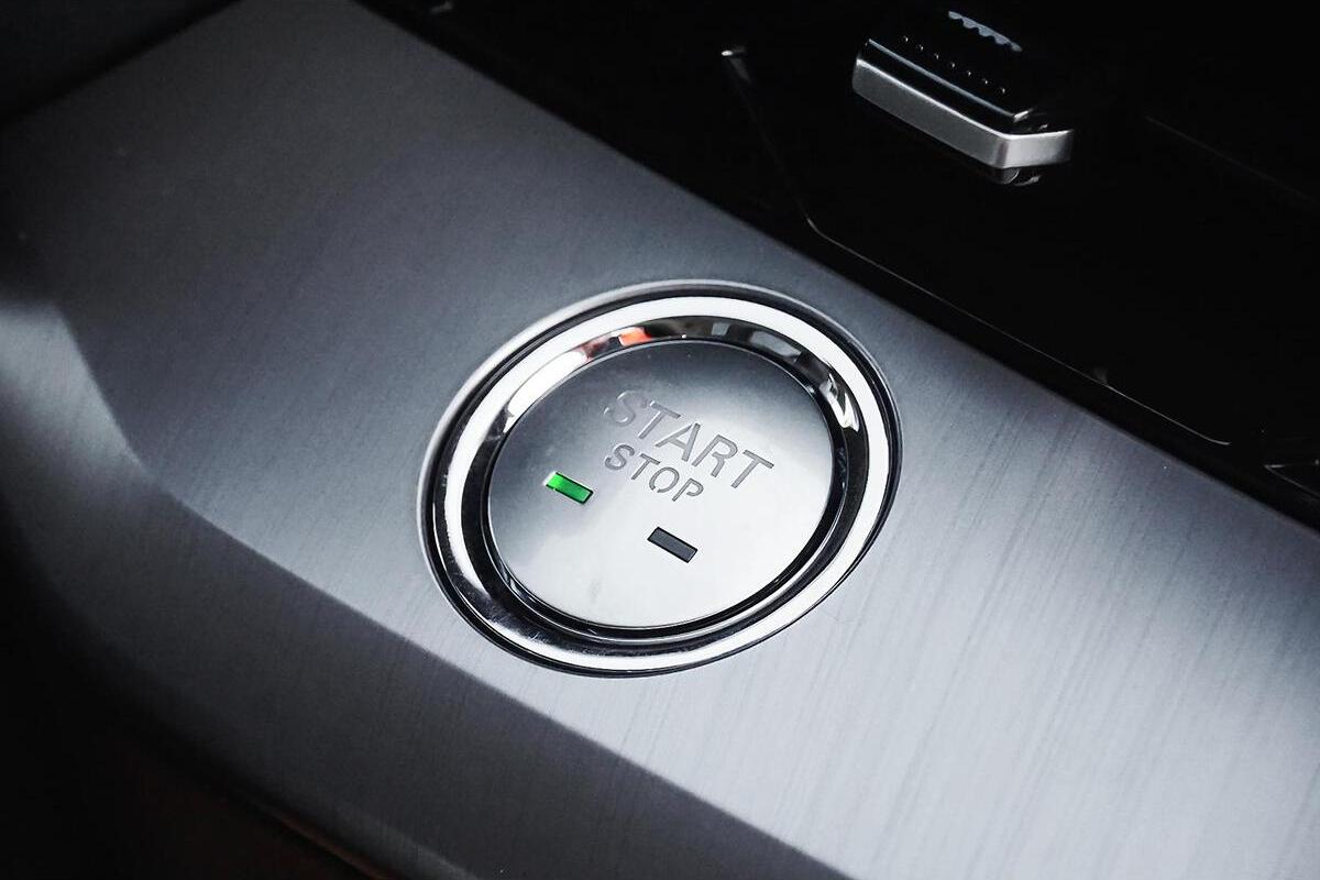 2025 MG MG5 Essence Auto MY25 image 12