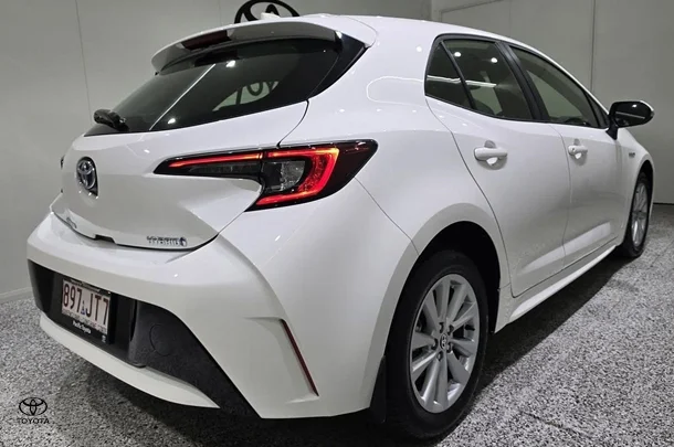 2024 Toyota Corolla Ascent Sport image 2