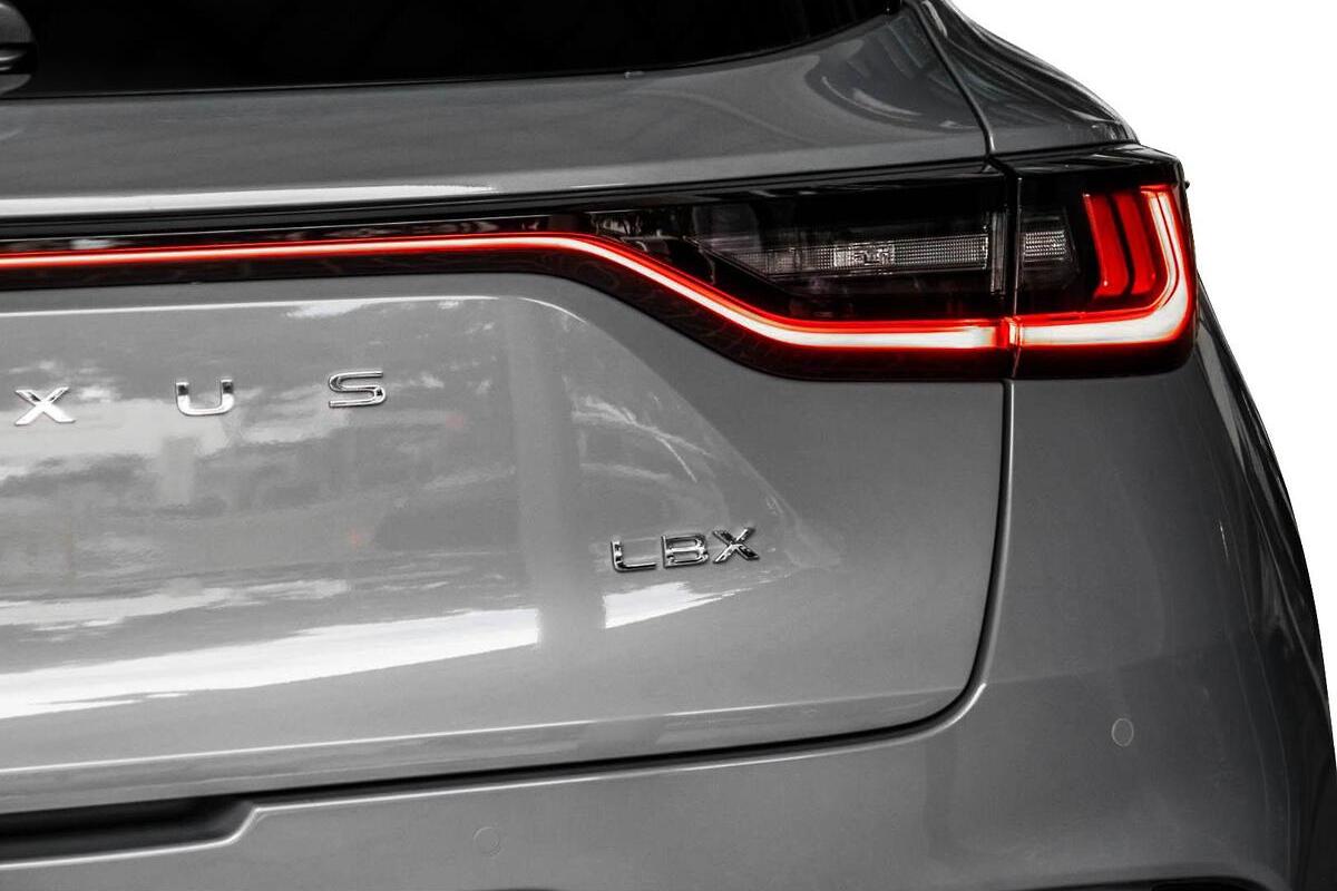 2024 Lexus LBX Sports Luxury Auto 2WD image 19