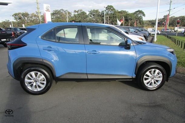 2021 Toyota Yaris Cross Hybrid GX image 5