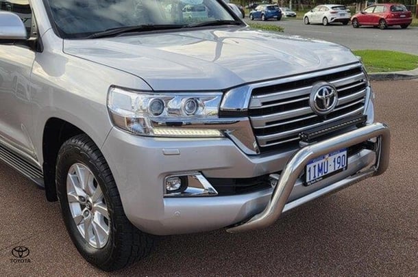 2020 Toyota Landcruiser VX image 9